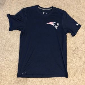 Men’s New England Patriots Dri Fit Nike Shirt.